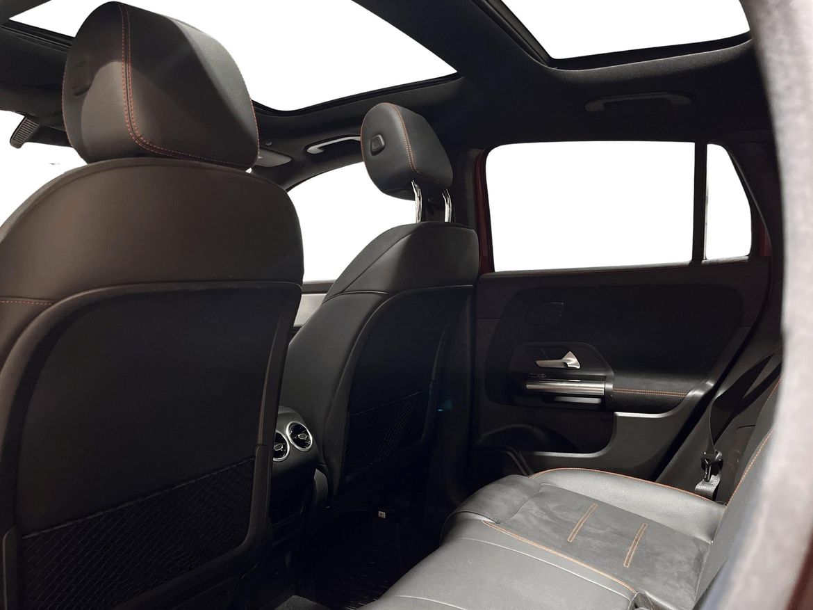 Mercedes-Benz GLA 2022 - miniatyr 12