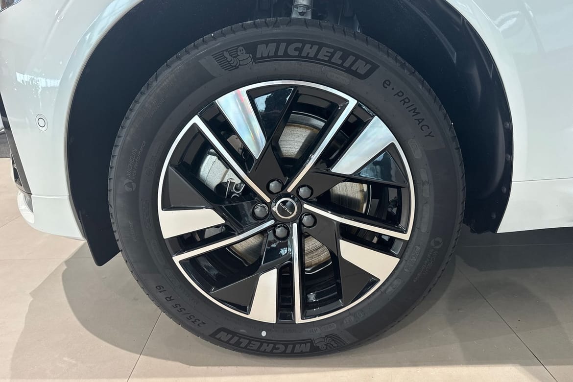 Bild 4 av 6 på bilen