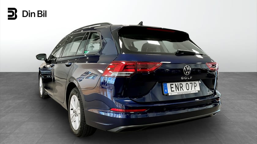 Bild 3 av Volkswagen Golf Sportscombi 1.5 eTSI 130hk Dragkrok/Backkamera/P-Värmare