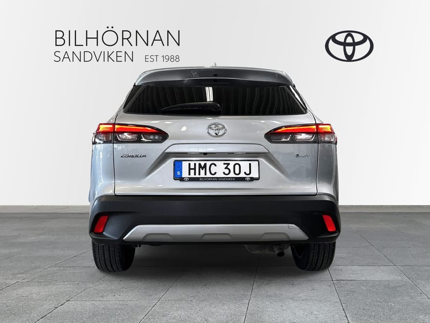 Bild 4 av Toyota Corolla Cross Hybrid 1,8 Style Vinterhjul