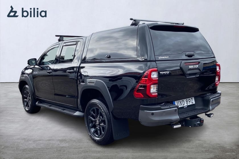 Bild 2 av Toyota Hilux Dubbelhytt D-CAB 2,8 Mildhybrid Invincible Komfort Kåpa Dragkrok