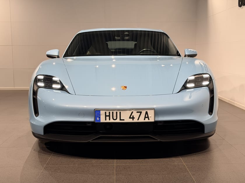 Bild 3 av Porsche Taycan frozenblue metallic /VAT/Leasbar