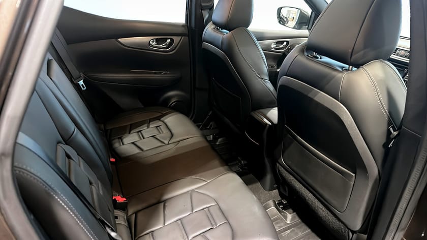 Bild 5 av Nissan Qashqai 1.2 DIG-T 115hk Tekna+ BOSE Värmare Pano 360° kamera