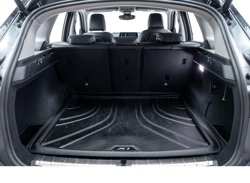 Bilde 3 av BMW X1 xDrive25e Strøken Sport Line, Skinn++