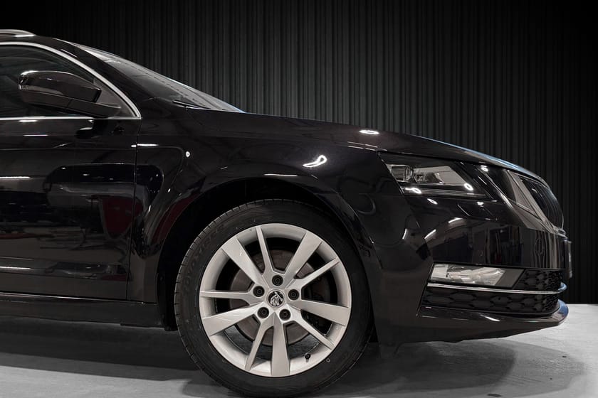 Bilde 2 av Škoda Octavia Stasjonsvogn STYLE | KROK | KAMERA | WEBASTO | CANTON | ACC | NAVI
