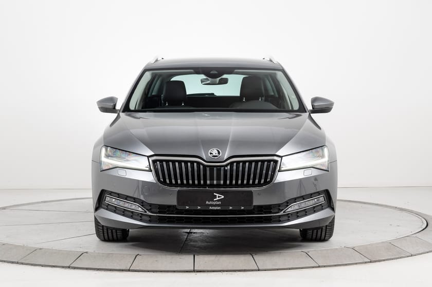 Bilde 3 av Škoda Superb Stasjonsvogn 2,0 TDI 200Hk 4x4 ACC/Krok/Webasto/Kamera