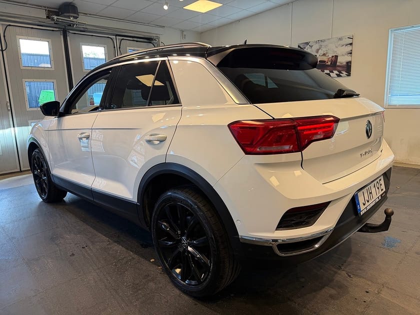 Bild 3 av Volkswagen T-Roc 2.0 TDI SCR 4Motion Drag B-kamera Två Färgad Cockpit