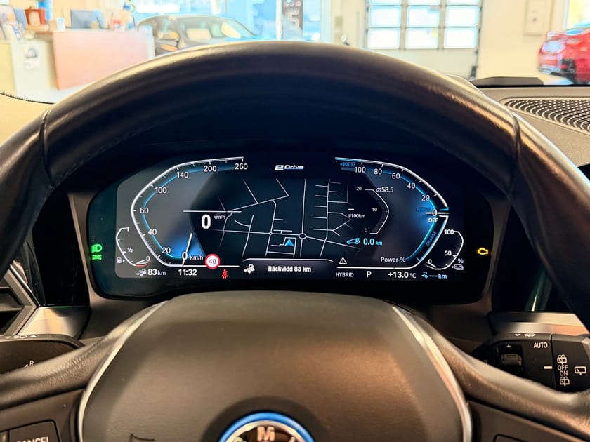Bild 5 av BMW 330e xDrive Touring 4,95% ränta Adaptiv Farthållare