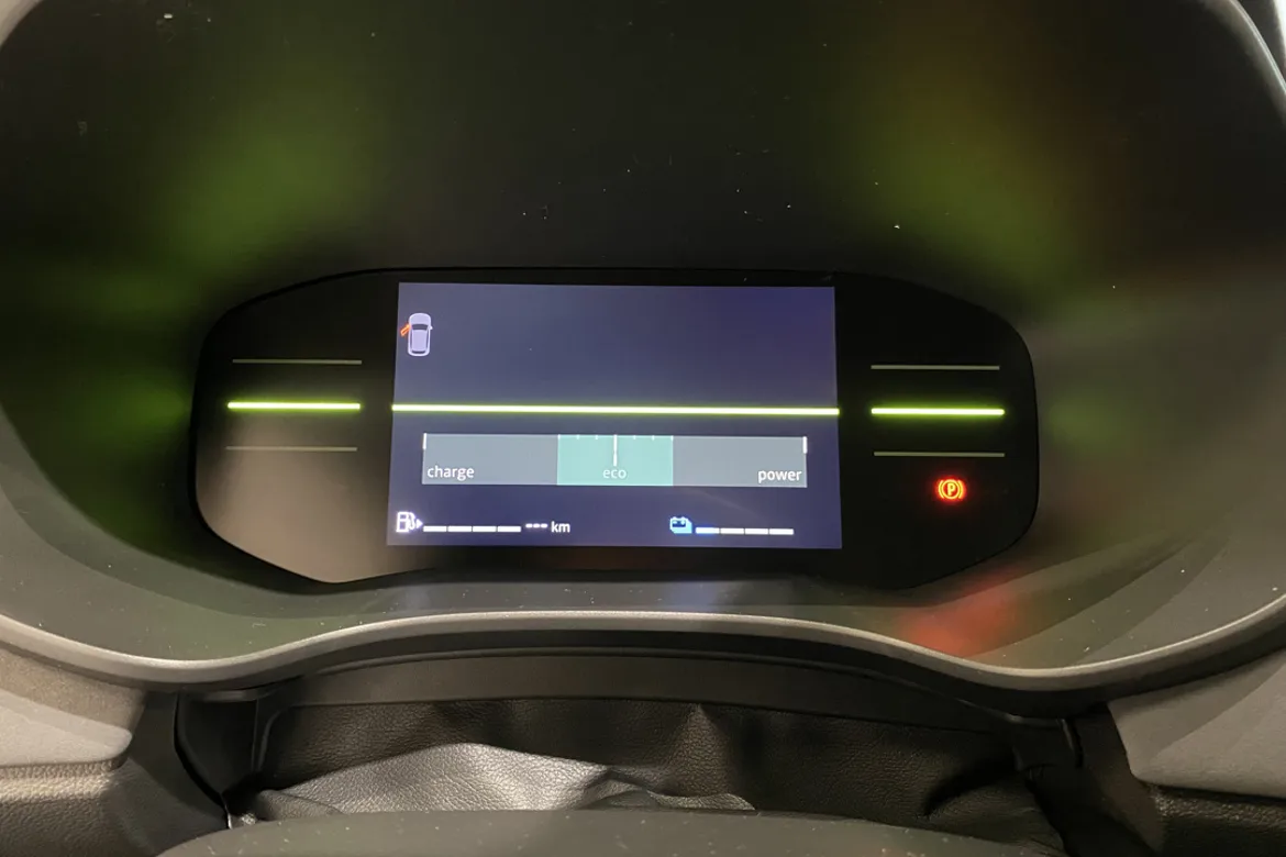 Dacia Jogger 7-sätes HYBRID 140