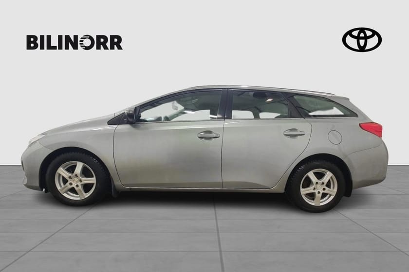 Bild 2 av Toyota Auris Touring Sports 1.4 D-4D DPF ACTIVE V-HJUL