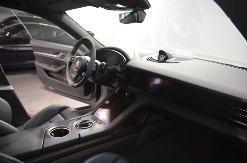 Bild 1 av Porsche Taycan Sport Turismo 