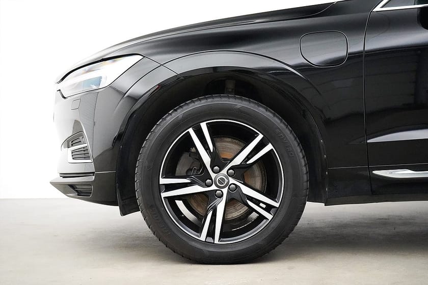 Bild 2 av Volvo XC60 Recharge T6 AWD / 341hk / HK / Pano / CarPlay