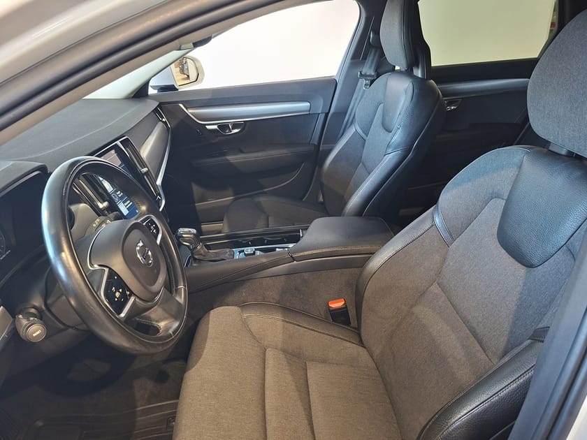 Bild 5 av Volvo V90 D5 AWD GEARTRONIC 235HK Drag Navigation Värmare