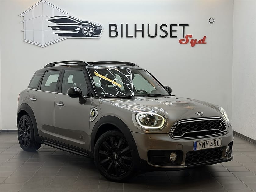 Bild 1 av MINI Countryman Cooper SE ALL4 224hk Pano/HK/Navi/Bkamera/HUD/Läder