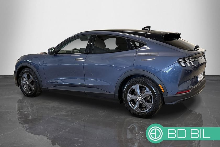 Bild 4 av Ford Mustang Mach-E Long Range TEKNIK+ PANORAMA B&O 360 KAMERA HELSKINN