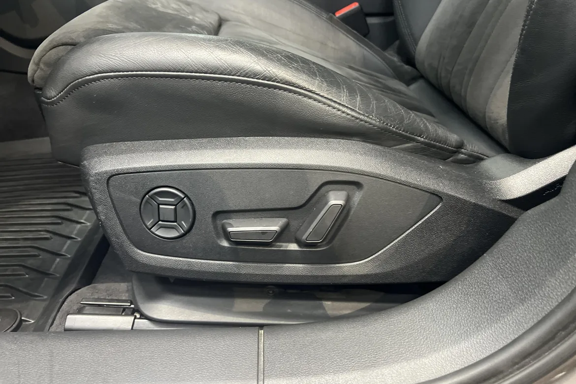 picture of a car