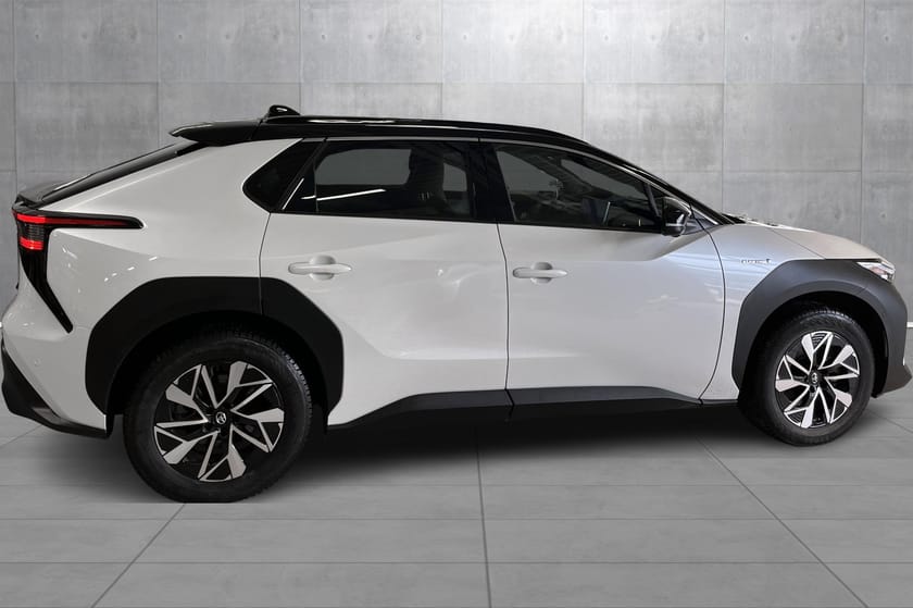 Bilde 5 av Toyota bZ4X Excutive Bitone AWD , Rentekamp 6.25% med 35%EK