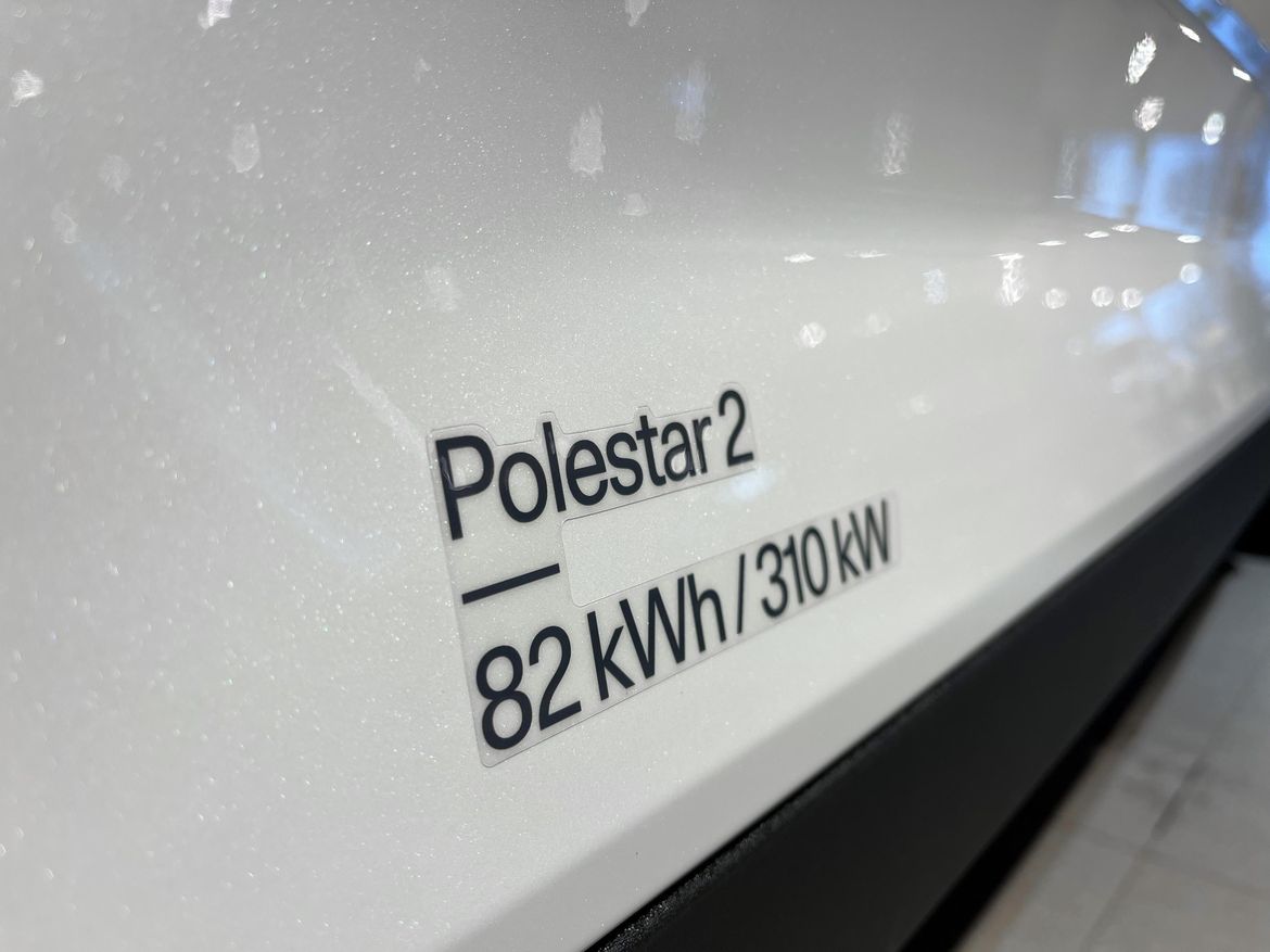 Polestar 2 2025 - miniatyr 2