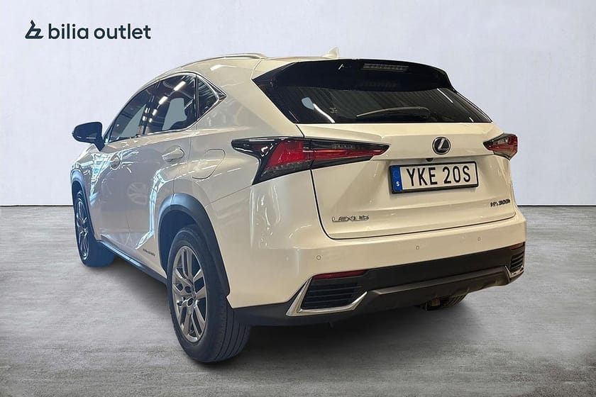 Bild 2 av Lexus NX 300h AWD 2.5 E-CVT Executive Dragkrok