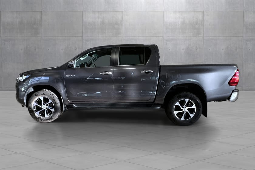 Bilde 2 av Toyota Hilux Dobbelcab 2.4 Diesel D-4D Automat 6 gir 4x4 SR vortex