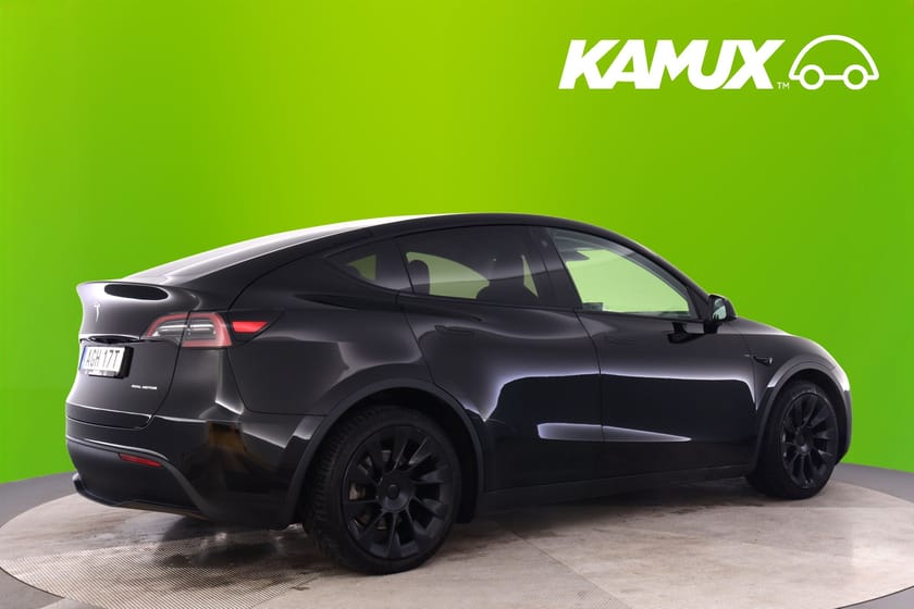 Bild 2 av Tesla Model Y Long Range AWD 514hk 20" Drag MOMS Pano