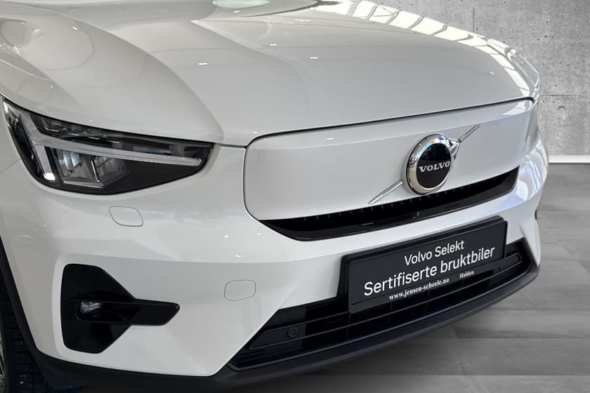 Bilde 3 av Volvo XC40 Recharge Twin motor Plus - Ryggekamera, Hengerfeste