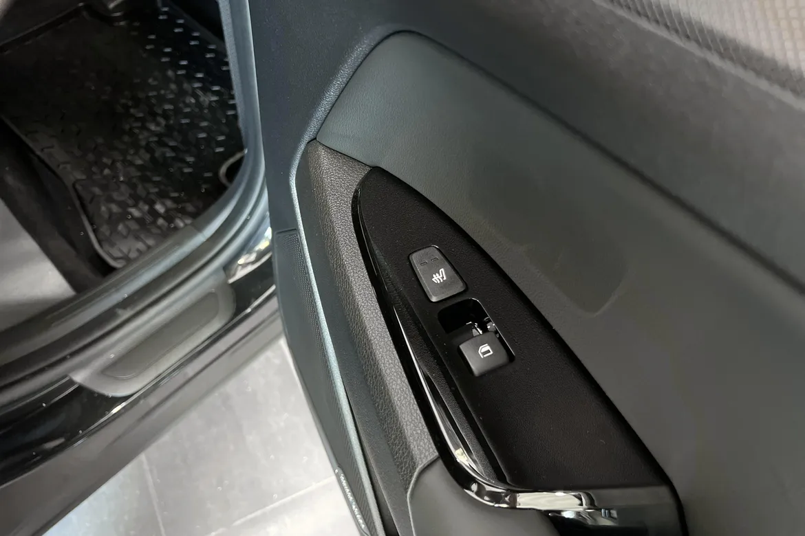 picture of a car
