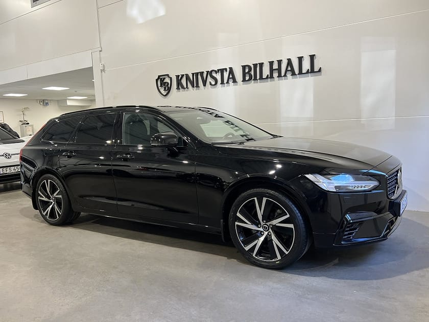 Bild 3 av Volvo V90 Recharge T6 AWD Plus Dark Leasbar Drag 350hk