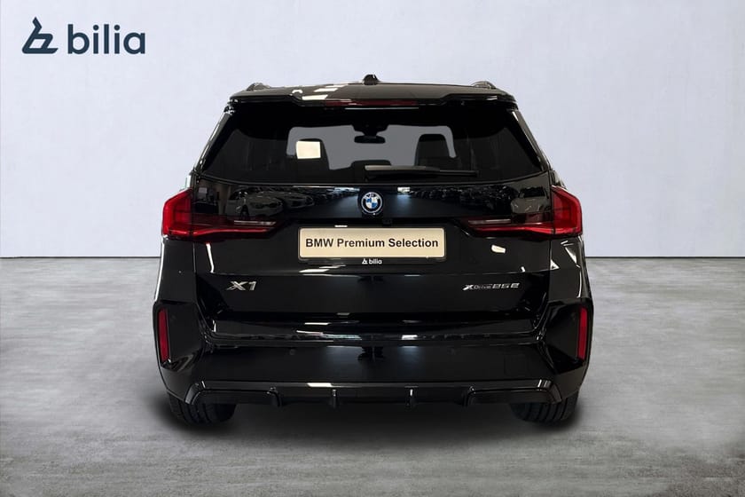 Bild 5 av BMW X1 xDrive25e M-sport | Drag | Aktiv farth. | Backkamera