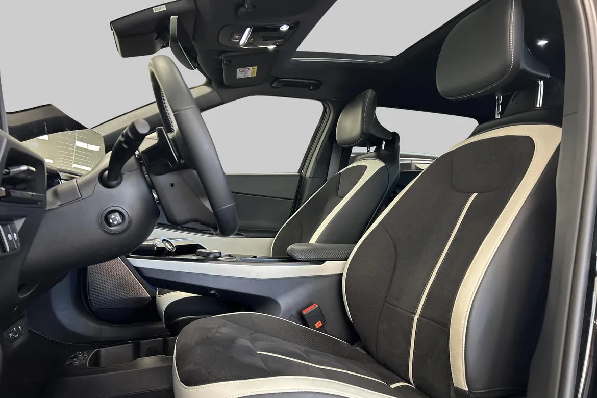 picture of a car