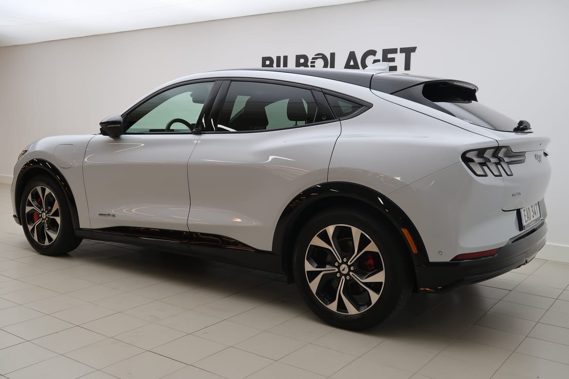 Ford Mustang Mach-E 2022 - miniatyr 4