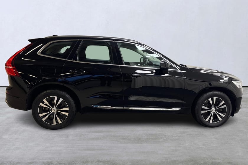 Bild 3 av Volvo XC60 Recharge T6 Core Edition (Drag, Kamera, Pano)
