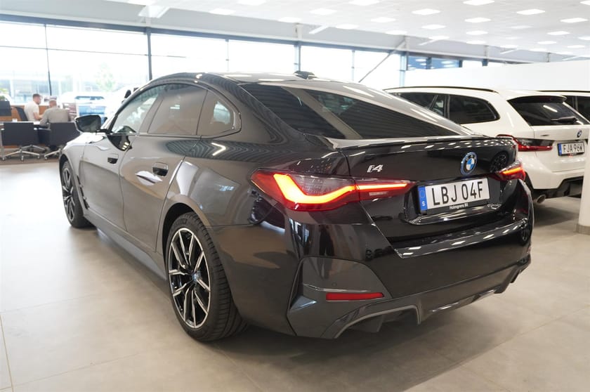 Bild 4 av BMW i4 eDrive40 Gran Coupé Fully Charged M Pro Laser HUD DAP Pap H K Leasebar