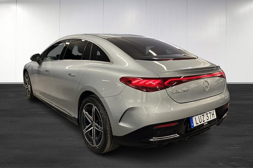 Bild 3 av Mercedes-Benz EQE 300 89 kWh AMG, AMG Line ADAPTIVFARTHÅLLARE DRAGKROK