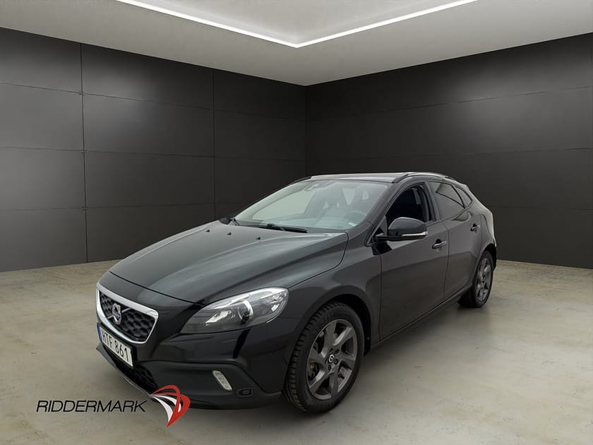 Bild 1 av Volvo V40 Cross Country T4 AWD Summum Värmare Skinn Dragkrok