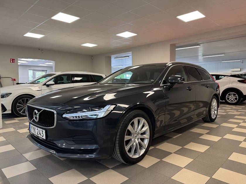 Bild 1 av Volvo V90 D4 AWD Geartronic Momentum VOC Drag 190 Hk Euro 6