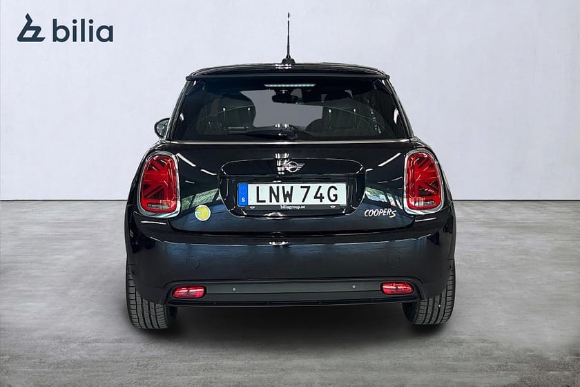Bild 4 av MINI Cooper SE / Backkamera / Panorama / Tonade rutor / Komfortöpp.