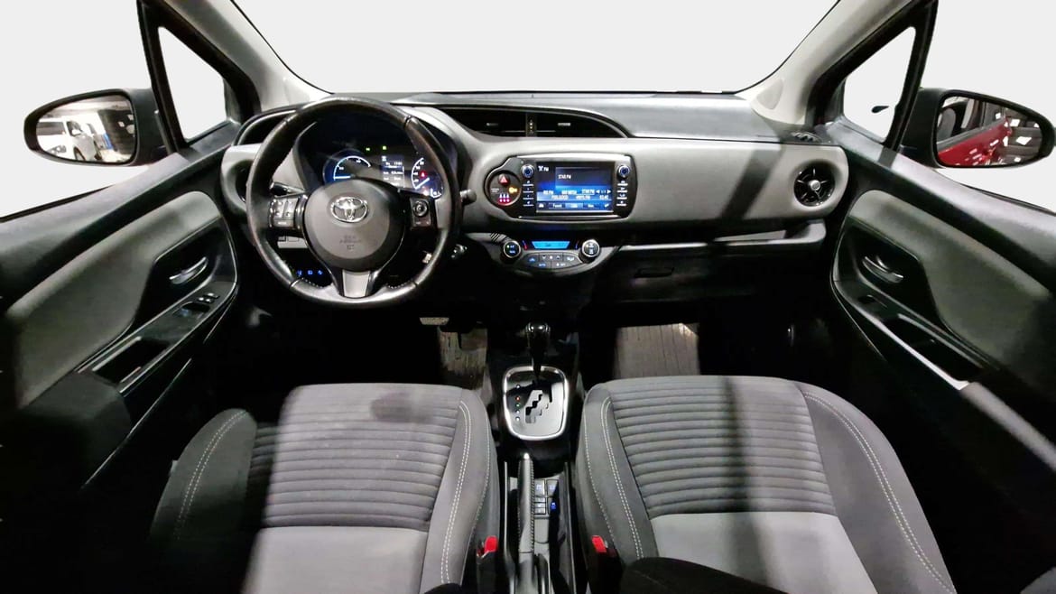 Toyota Yaris Hybrid e-CVT, 101hk, 2018