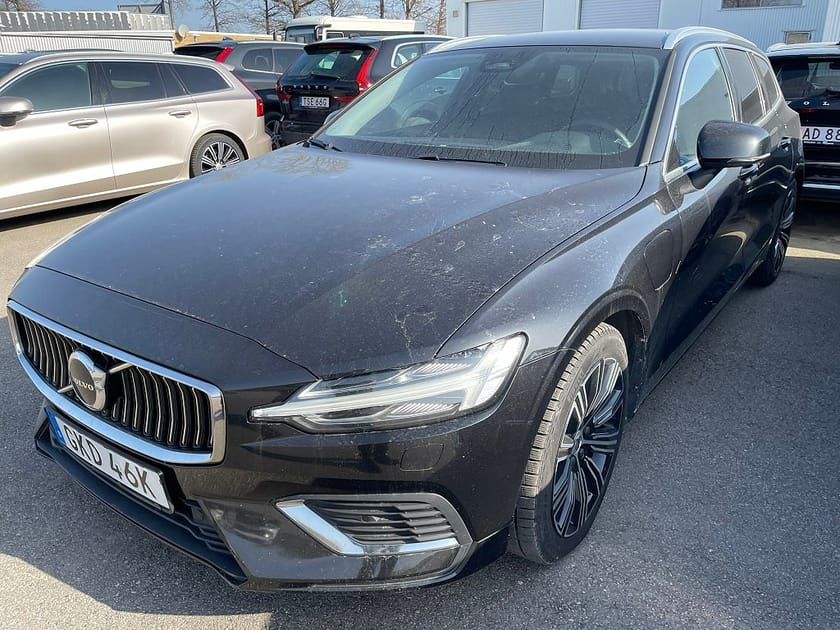 Bild 1 av Volvo V60 T6 Recharge Core Bright plug in AWD 350HK 4x4 Läder