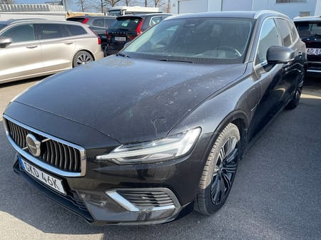 Volvo V60 T6 Recharge Core Bright plug in AWD 350HK 4x4 Läder