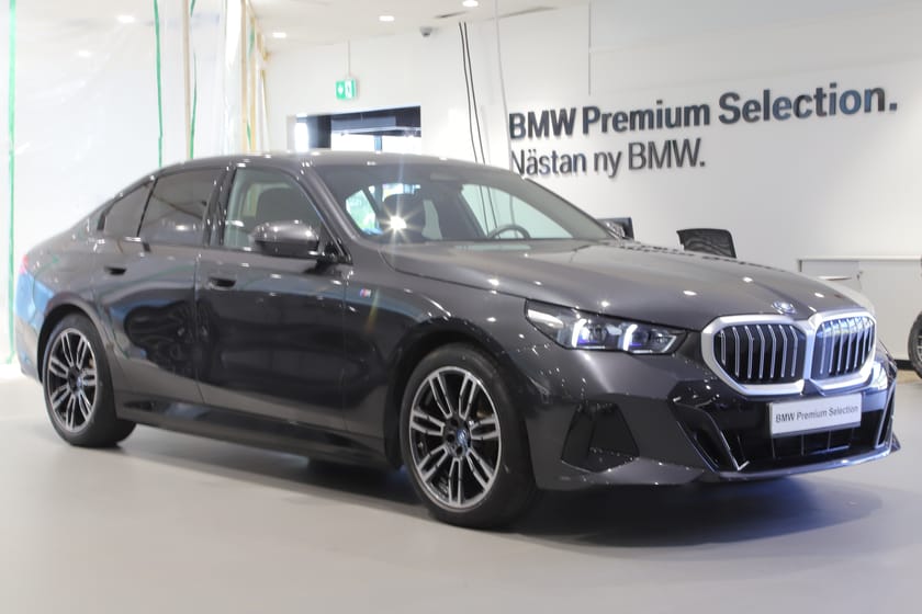 Bild 2 av BMW 530e xDrive M Sport / Rattvärme / Dragkrok