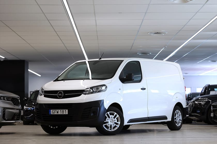 Bild 3 av Opel Vivaro Skåpbil 2.0 BlueHDI 144hk L2 CarPlay 3-Sits 360-Kamera