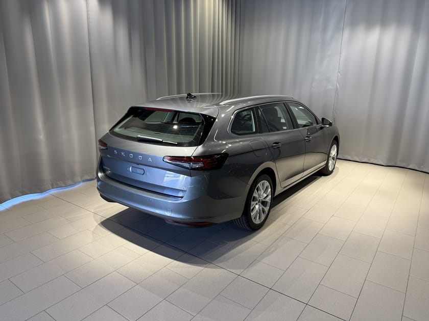 Bild 5 av Škoda Superb iV Combi SELECTION 1,5 TSI 204 HK LADDHYBRID