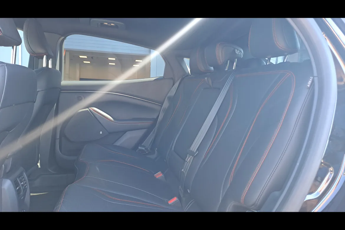 Ford Mustang Mach-E Standard Range AWD