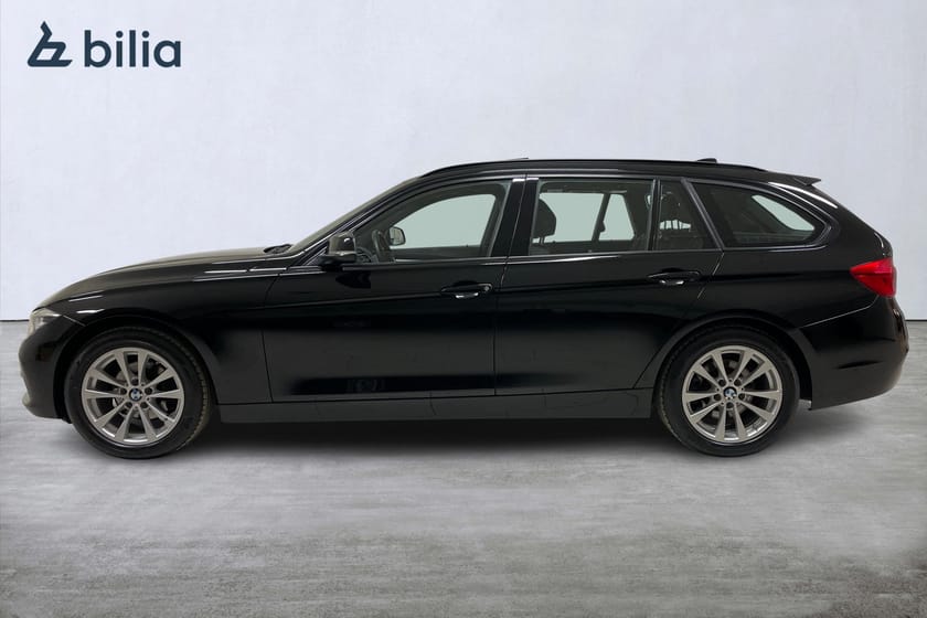 Bild 3 av BMW 318d Touring Sport Line / Aut / Drag / Panorama / HK