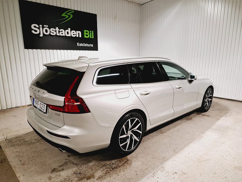 Bild 4 av Volvo V60 D3 Momentum Skinn Värmare Carplay Rattvärme