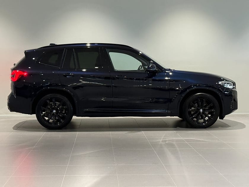Bild 3 av BMW X3 xDrive20d M Sport Drag AdptFarth Rattv HiFi Backkamera