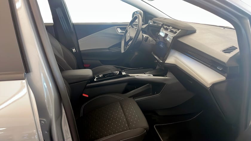 Bild 3 av Ford Puma Gen-E DEMO | Förarassistanspaket *0% RÄNTA* /Privatleasing fr 2995