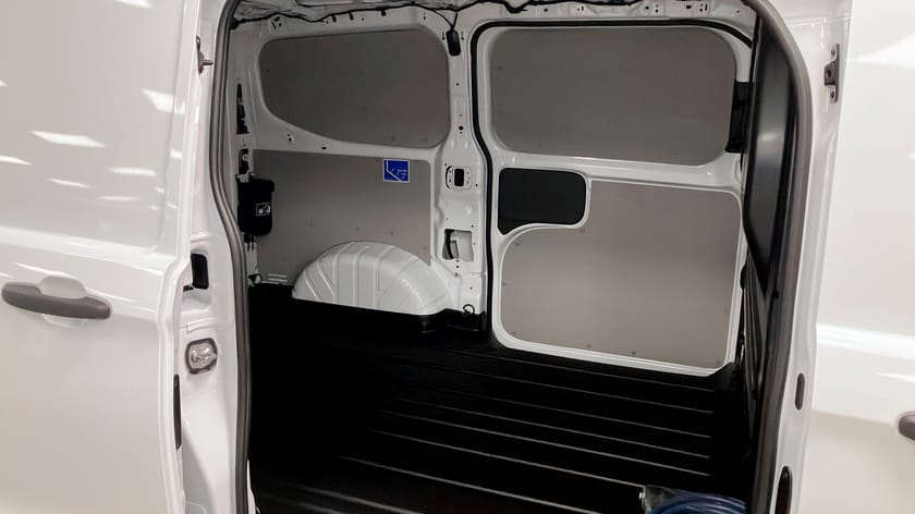 Bild 5 av Ford E-Transit Custom 320 Trend 320S 218hk RWD 15.000kr laddning & 0% ränta