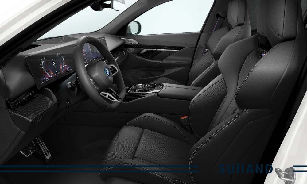 Thumnail bilde 1 av BMW i5 xDrive40 Touring